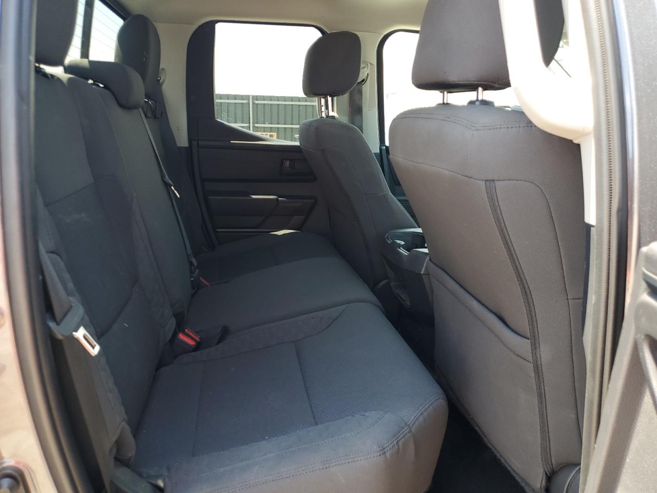 2022 Toyota Tundra Double Cab Sr VIN: 5TFKB5AA7NX013575 Lot: 66948205