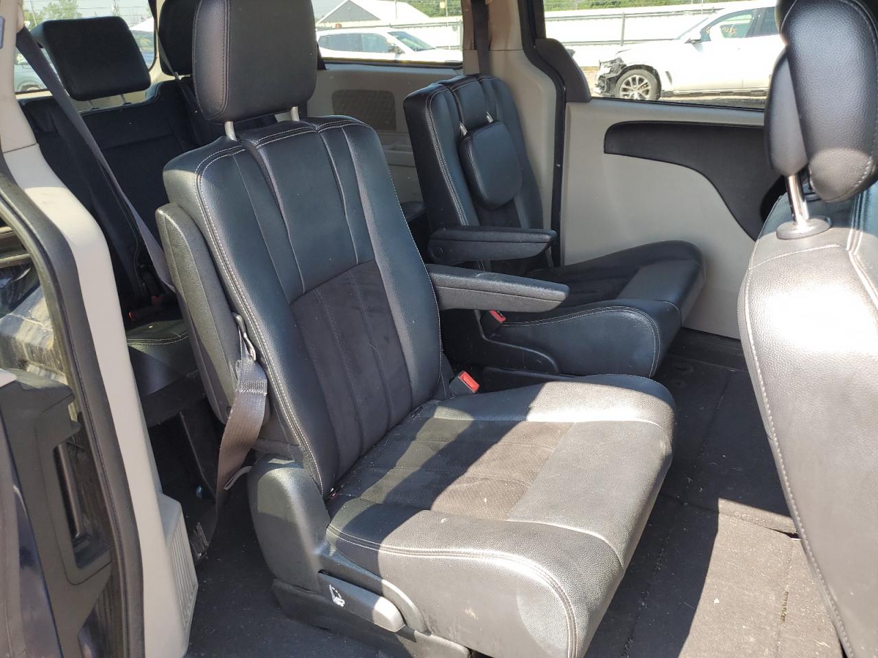 2017 Dodge Grand Caravan Sxt VIN: 2C4RDGCG5HR760326 Lot: 64999555