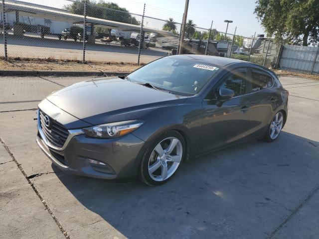 MAZDA 3 2018 Серый