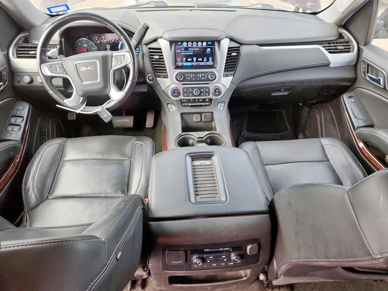 2017 GMC Yukon Xl K1500 Slt VIN: 1GKS2GKC5HR296292 Lot: 63103305