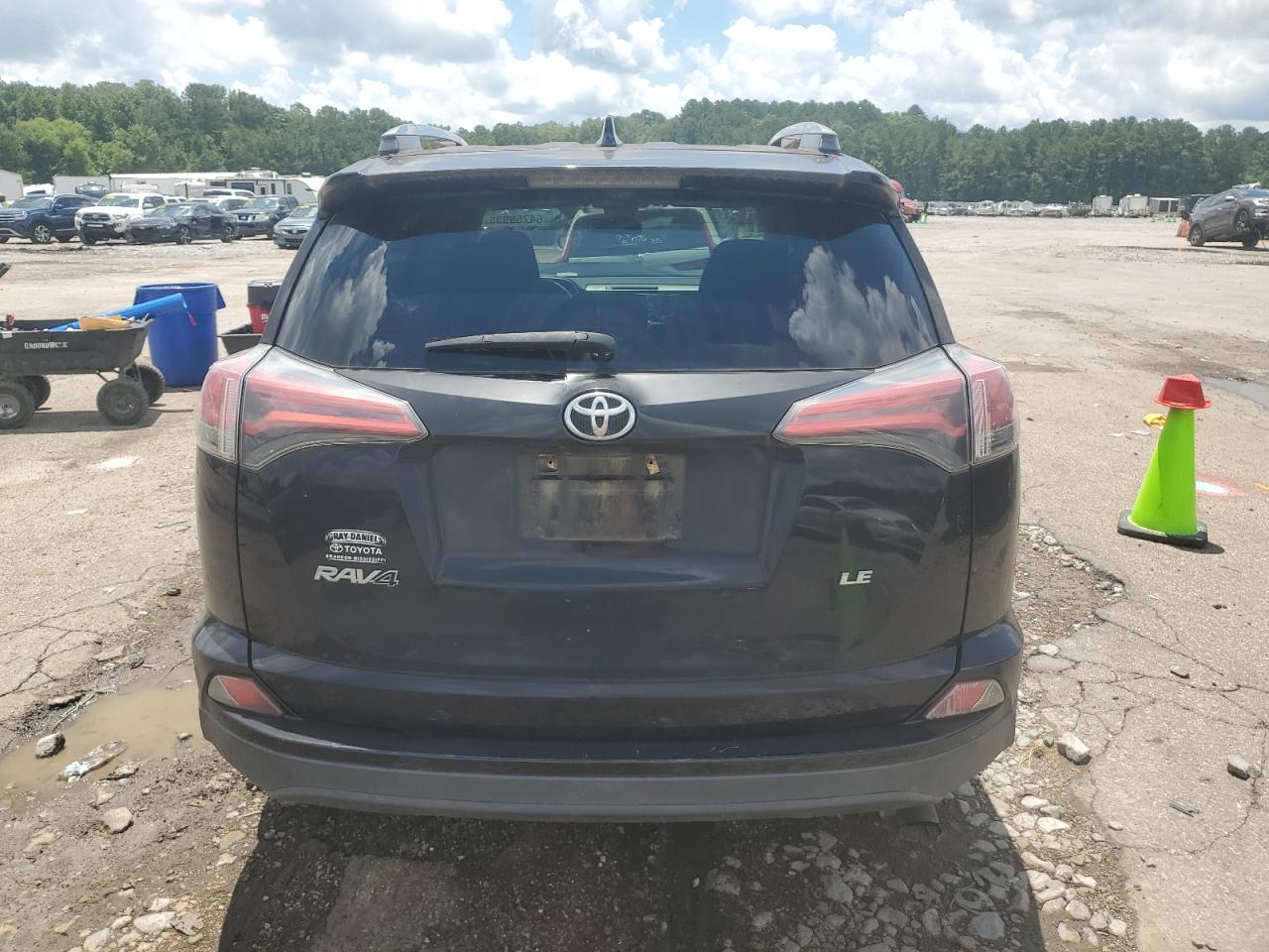 2017 Toyota Rav4 Le VIN: 2T3ZFREV6HW368270 Lot: 64759935