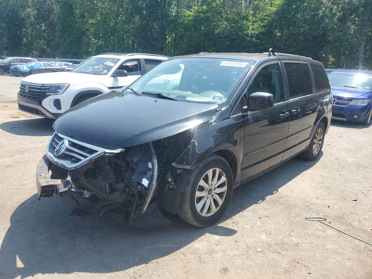 2012 Volkswagen Routan Se