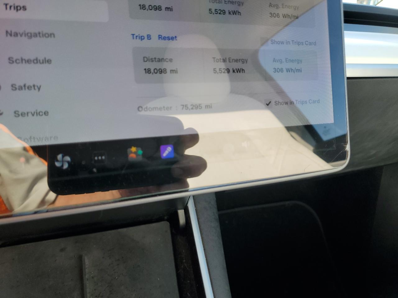 2020 Tesla Model Y VIN: 5YJYGDEE4LF018470 Lot: 64977725