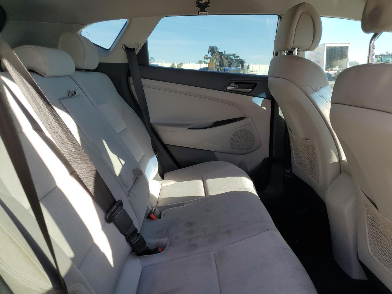 2018 Hyundai Tucson Sel VIN: KM8J33A47JU655597 Lot: 65526465