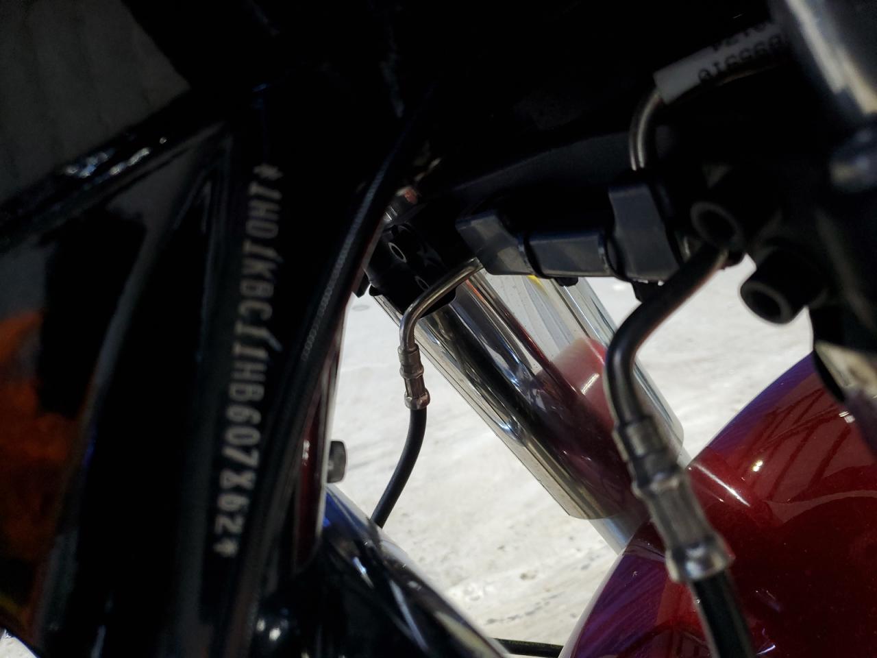 2017 Harley-Davidson Flhx Street Glide VIN: 1HD1KBC11HB607862 Lot: 64167625