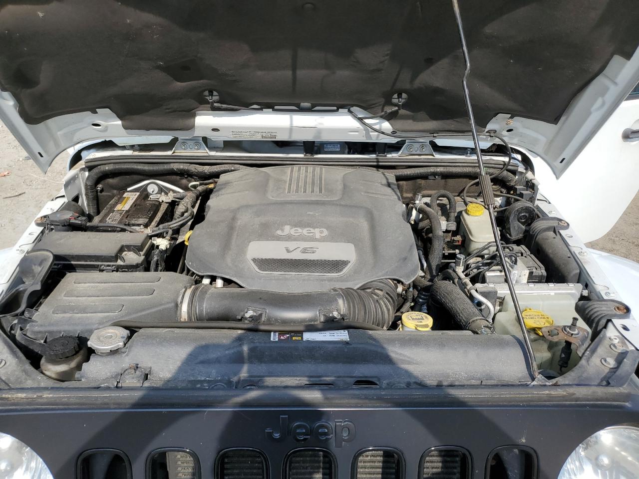 2014 Jeep Wrangler Unlimited Sahara VIN: 1C4BJWEGXEL305039 Lot: 63286815