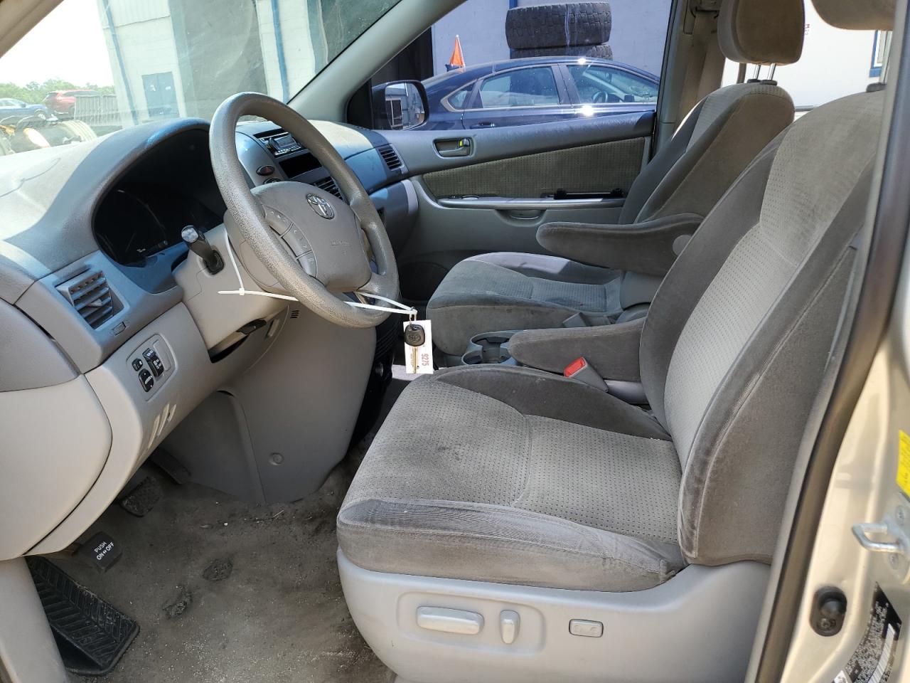 2020 Honda Cr-V Ex VIN: 2HKRW2H59LH620564 Lot: 64984375