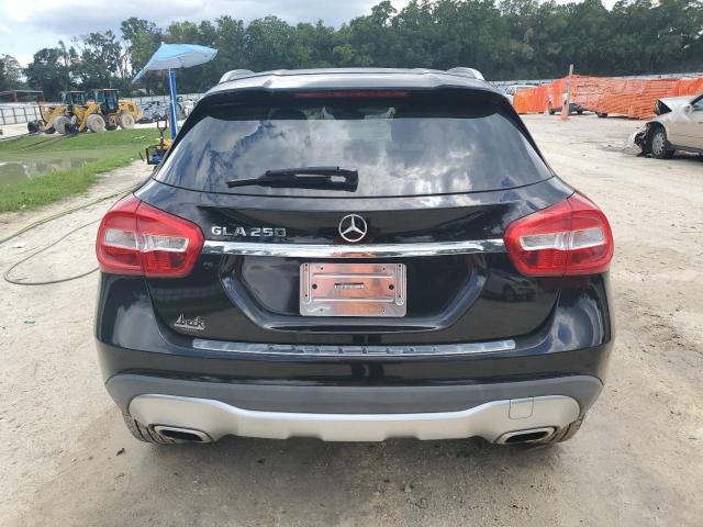  MERCEDES-BENZ GLA-CLASS 2018 Czarny