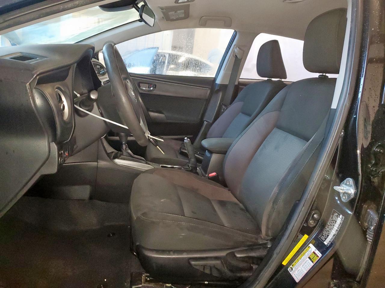 2018 Toyota Corolla L VIN: 5YFBURHEXJP794854 Lot: 63098305