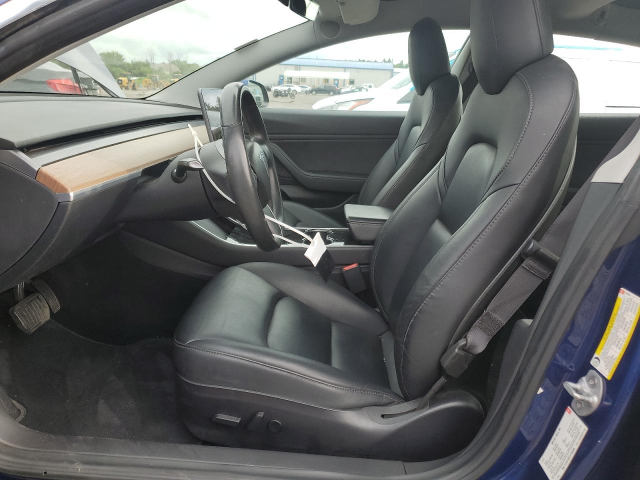 2018 Tesla Model 3 VIN: 5YJ3E1EB7JF185536 Lot: 65538495