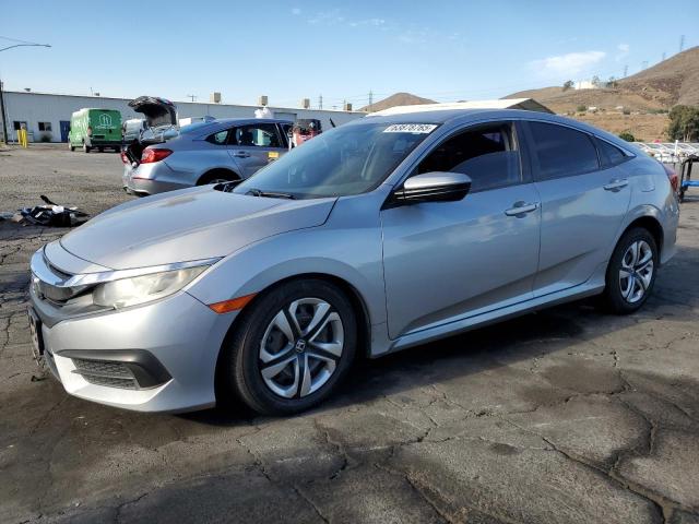 Sedans HONDA CIVIC 2017 Srebrny