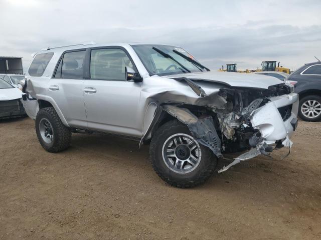  TOYOTA 4RUNNER 2016 Srebrny