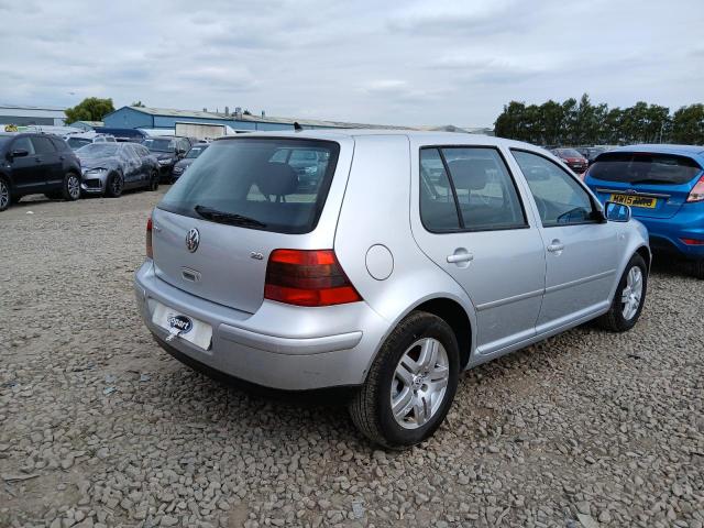 2000 VOLKSWAGEN GOLF GTI (
