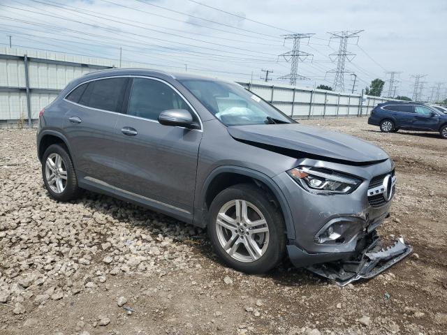  MERCEDES-BENZ GLA-CLASS 2021 Srebrny