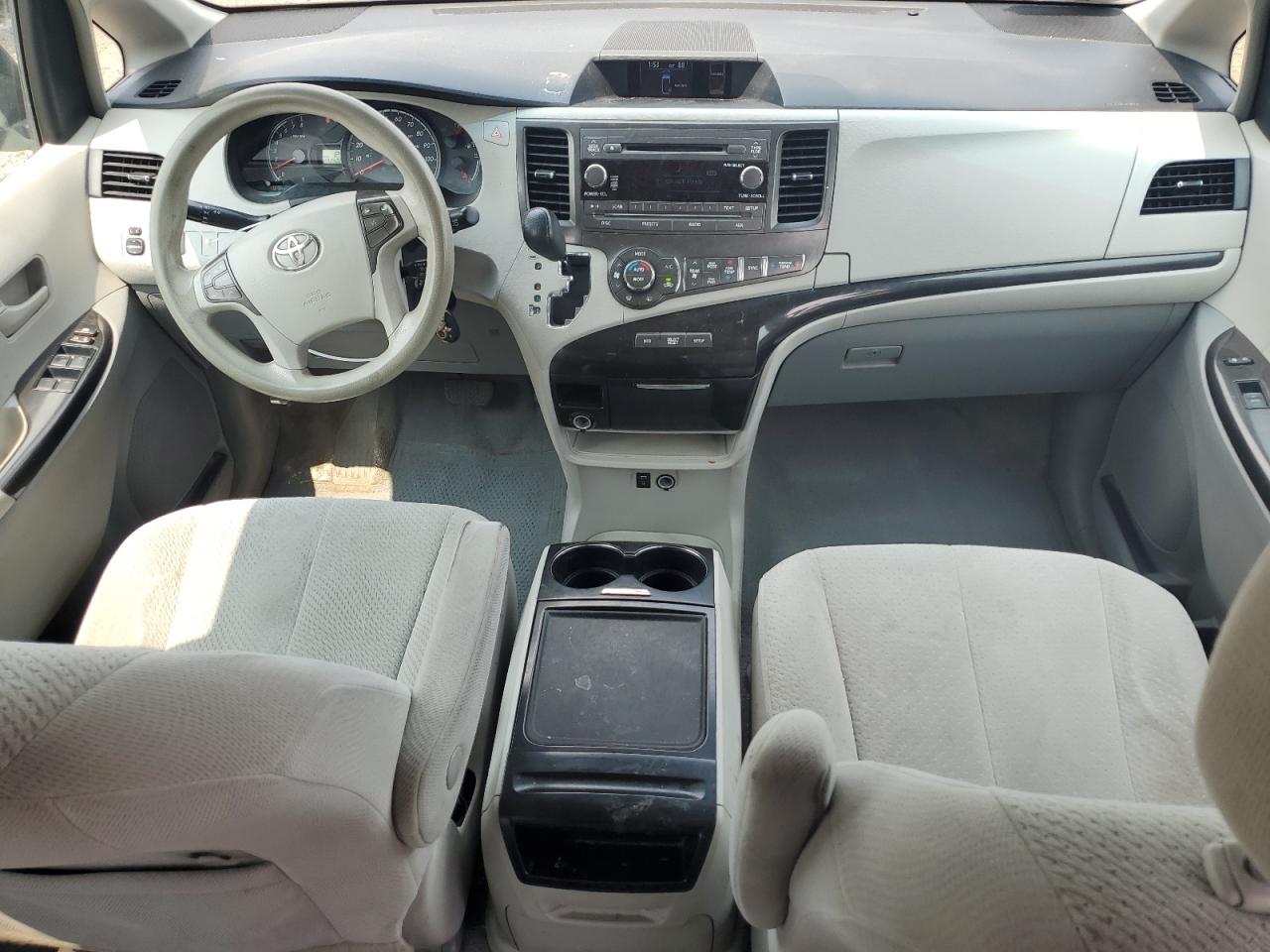 2013 Toyota Sienna Le VIN: 5TDKK3DC4DS308641 Lot: 64796695