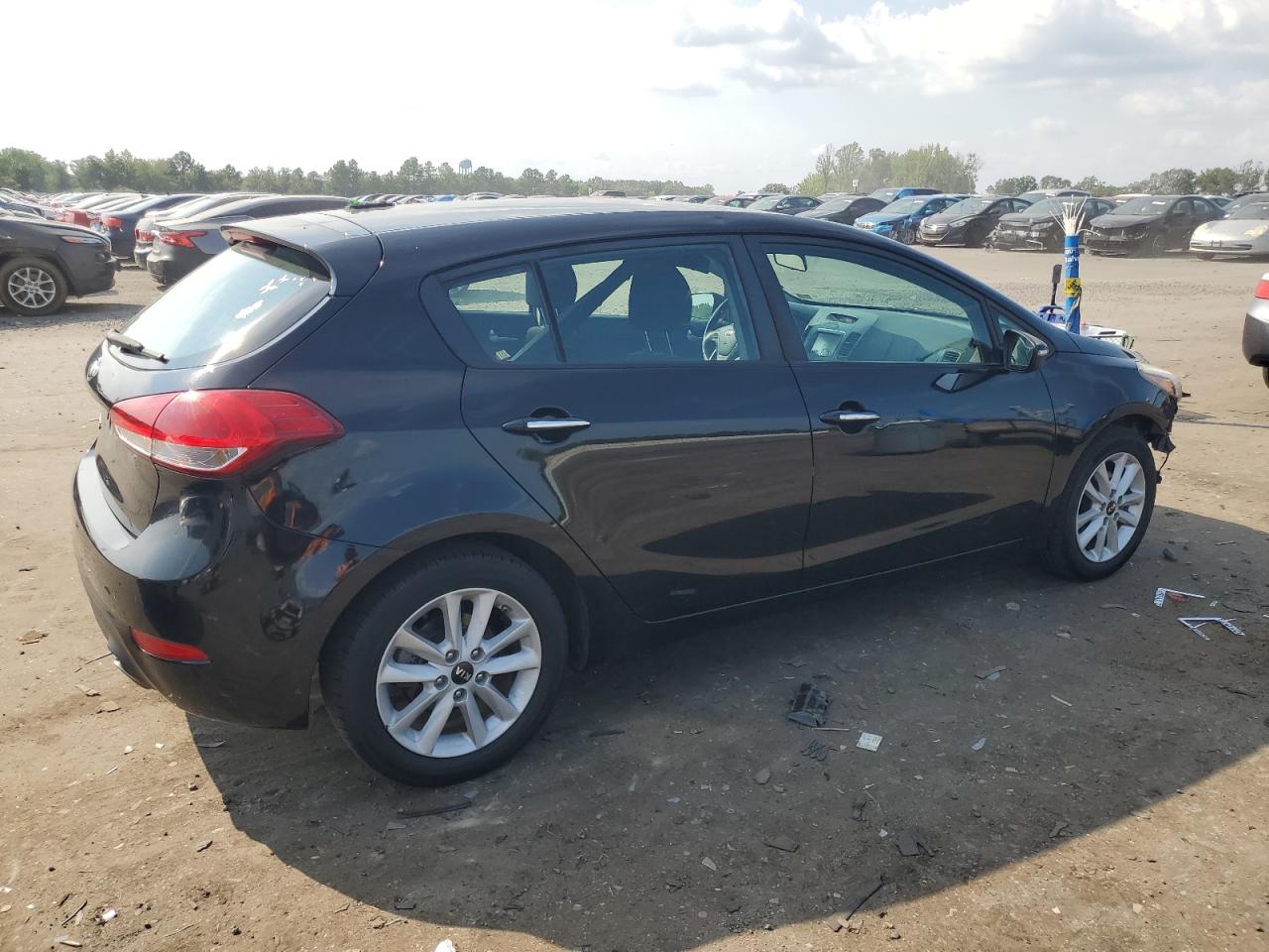 2017 Kia Forte Lx VIN: KNAFK5A82H5670246 Lot: 66597905