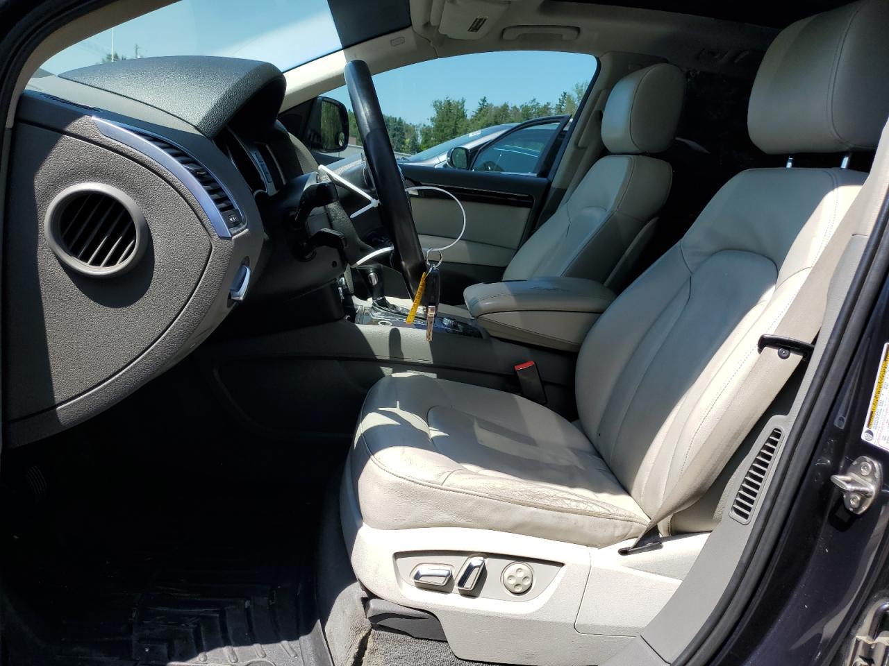 2010 Audi Q7 Premium VIN: WA1JYCFE5AD007631 Lot: 63021255