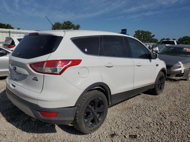 Паркетники FORD ESCAPE 2016 Белы
