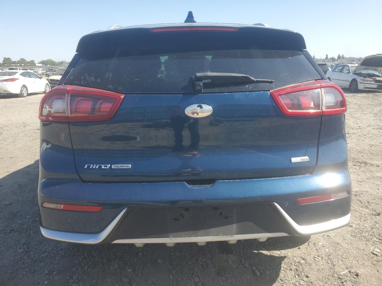 2018 Kia Niro Touring VIN: KNDCE3LC9J5126903 Lot: 62739375