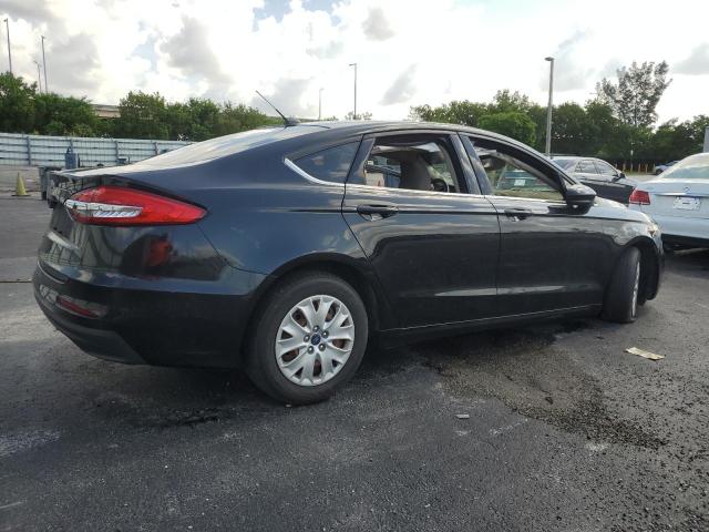  FORD FUSION 2019 Черный