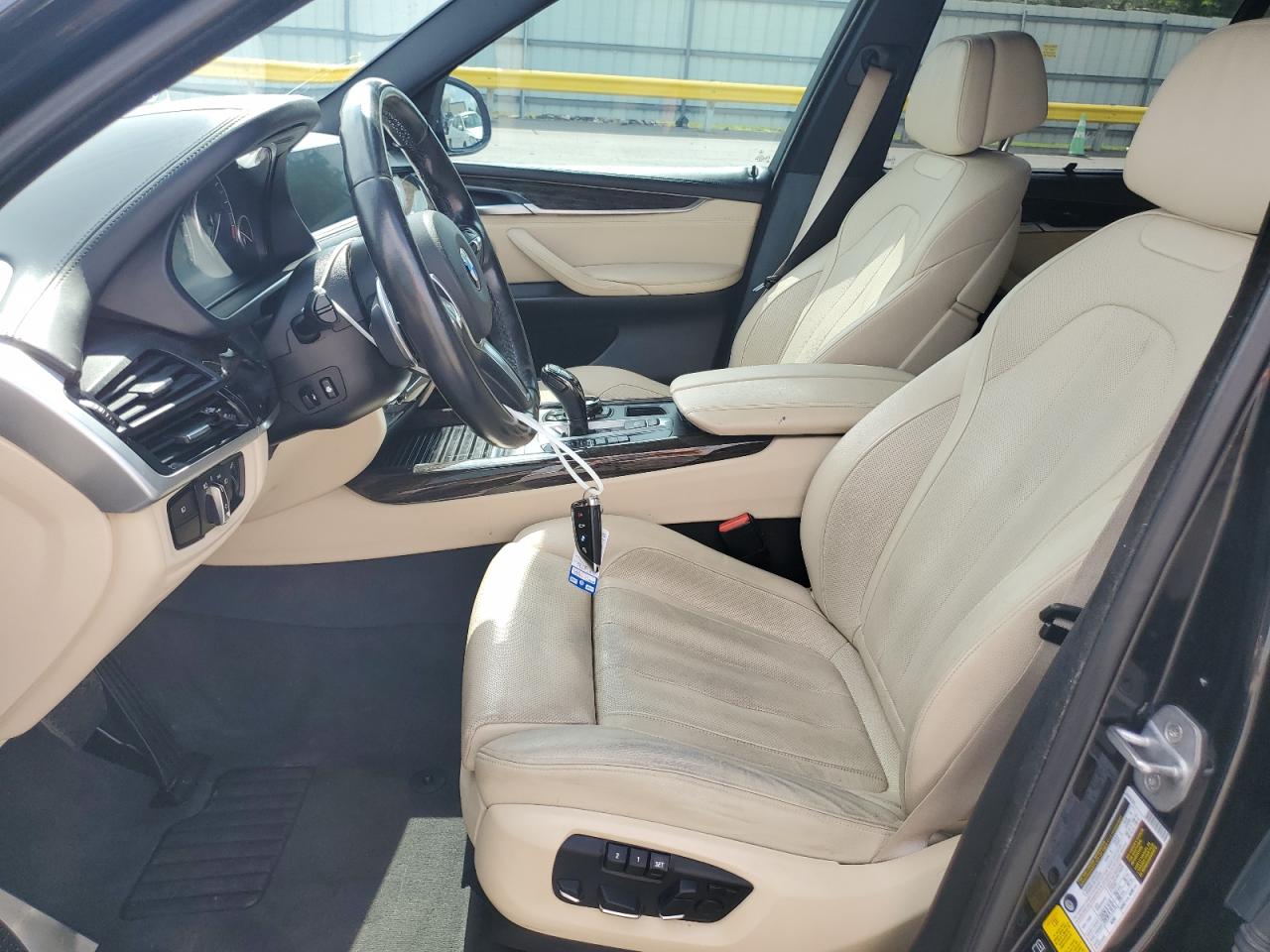 2016 BMW X5 xDrive50I VIN: 5UXKR6C50G0J81828 Lot: 64265735