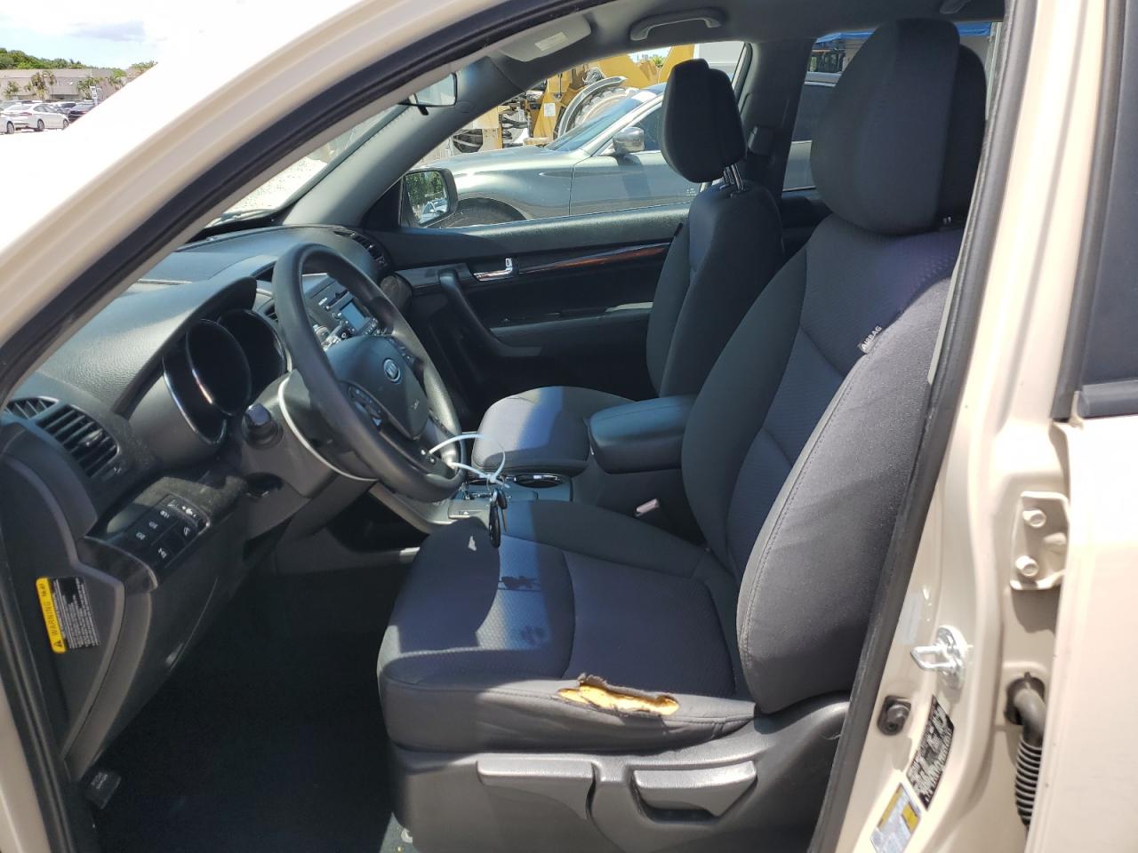 2011 Kia Sorento Base VIN: 5XYKTCA18BG140237 Lot: 65899775