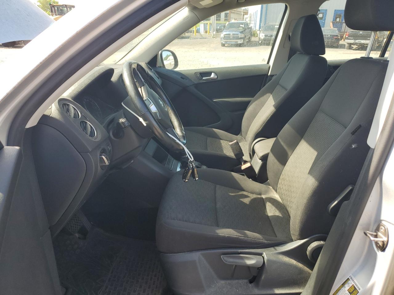 2015 Volkswagen Tiguan S VIN: WVGBV7AX2FW580724 Lot: 65144465