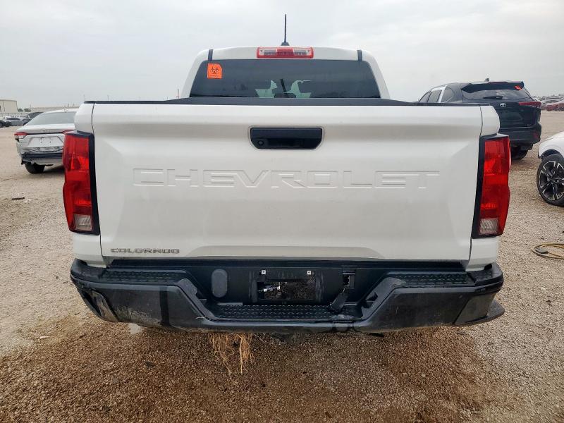  CHEVROLET COLORADO 2024 Biały