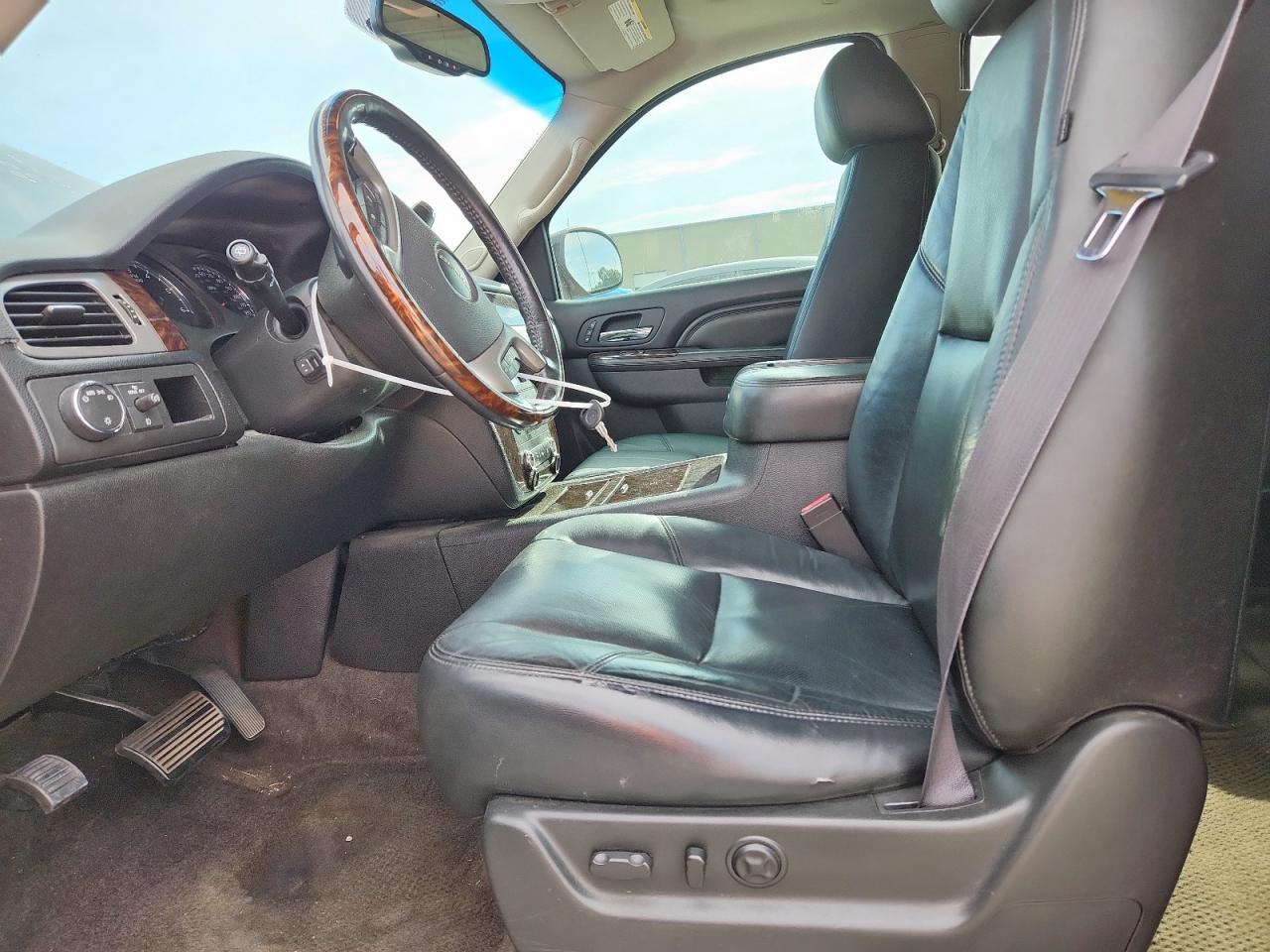 2011 GMC Yukon Xl Denali VIN: 1GKS2MEF7BR361347 Lot: 63367005