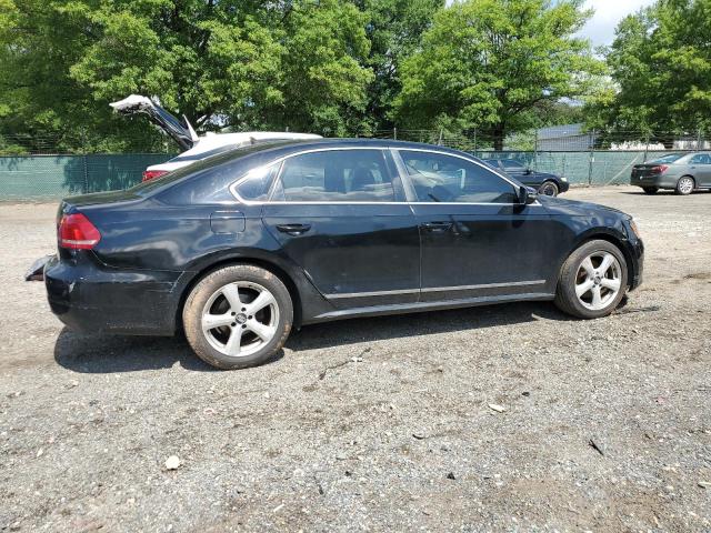  VOLKSWAGEN PASSAT 2012 Black