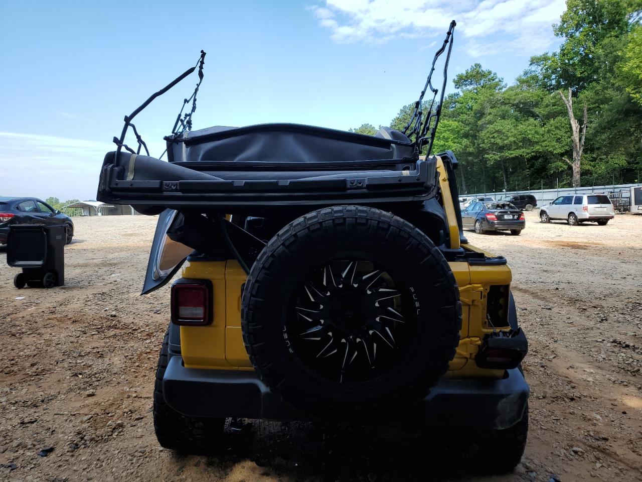 2020 Jeep Wrangler Unlimited Sport VIN: 1C4HJXDN6LW338647 Lot: 64452735