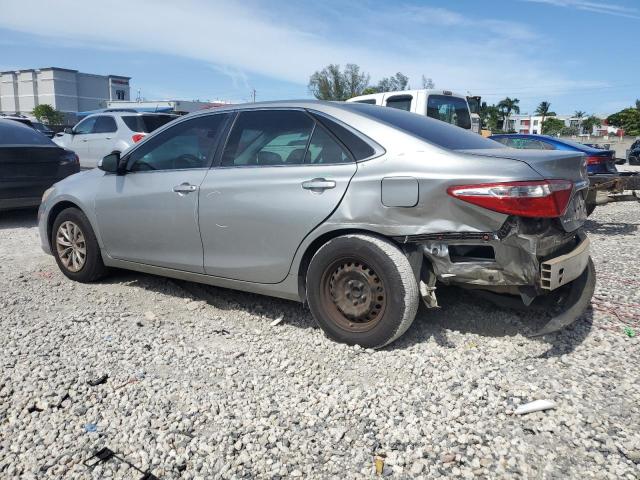  TOYOTA CAMRY 2016 Srebrny
