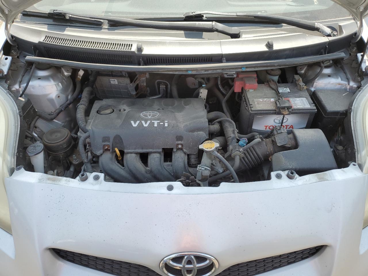 2010 Toyota Yaris VIN: JTDKT4K30A5321930 Lot: 63844015