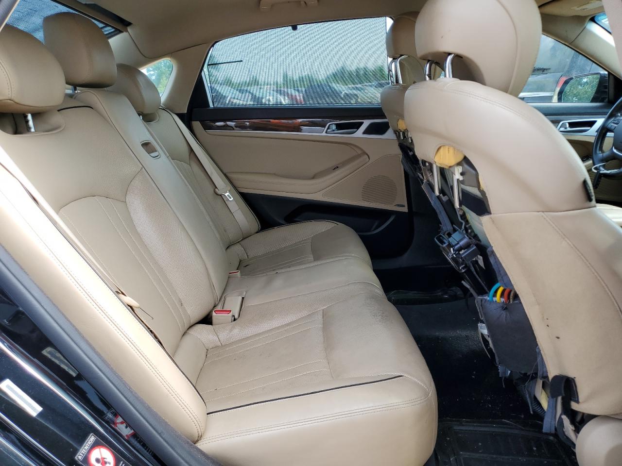 2015 Hyundai Genesis 3.8L VIN: KMHGN4JE3FU031466 Lot: 66723405