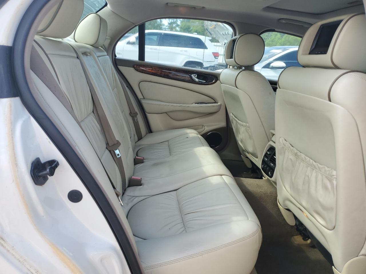 2004 Jaguar Vandenplas VIN: SAJWA74C44SG23110 Lot: 62593015