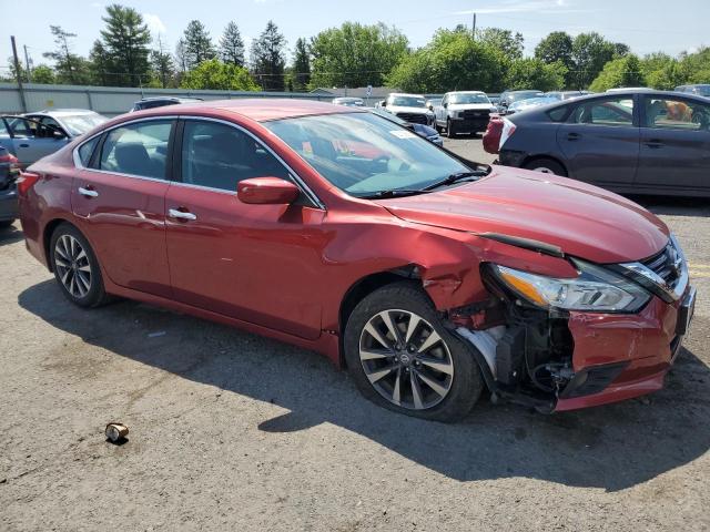  NISSAN ALTIMA 2016 Красный