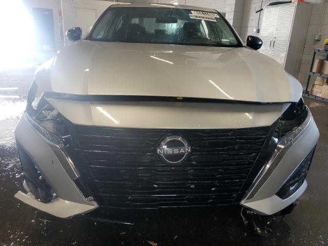  NISSAN ALTIMA 2024 Srebrny