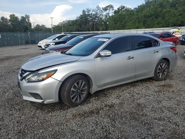  NISSAN ALTIMA 2017 Srebrny