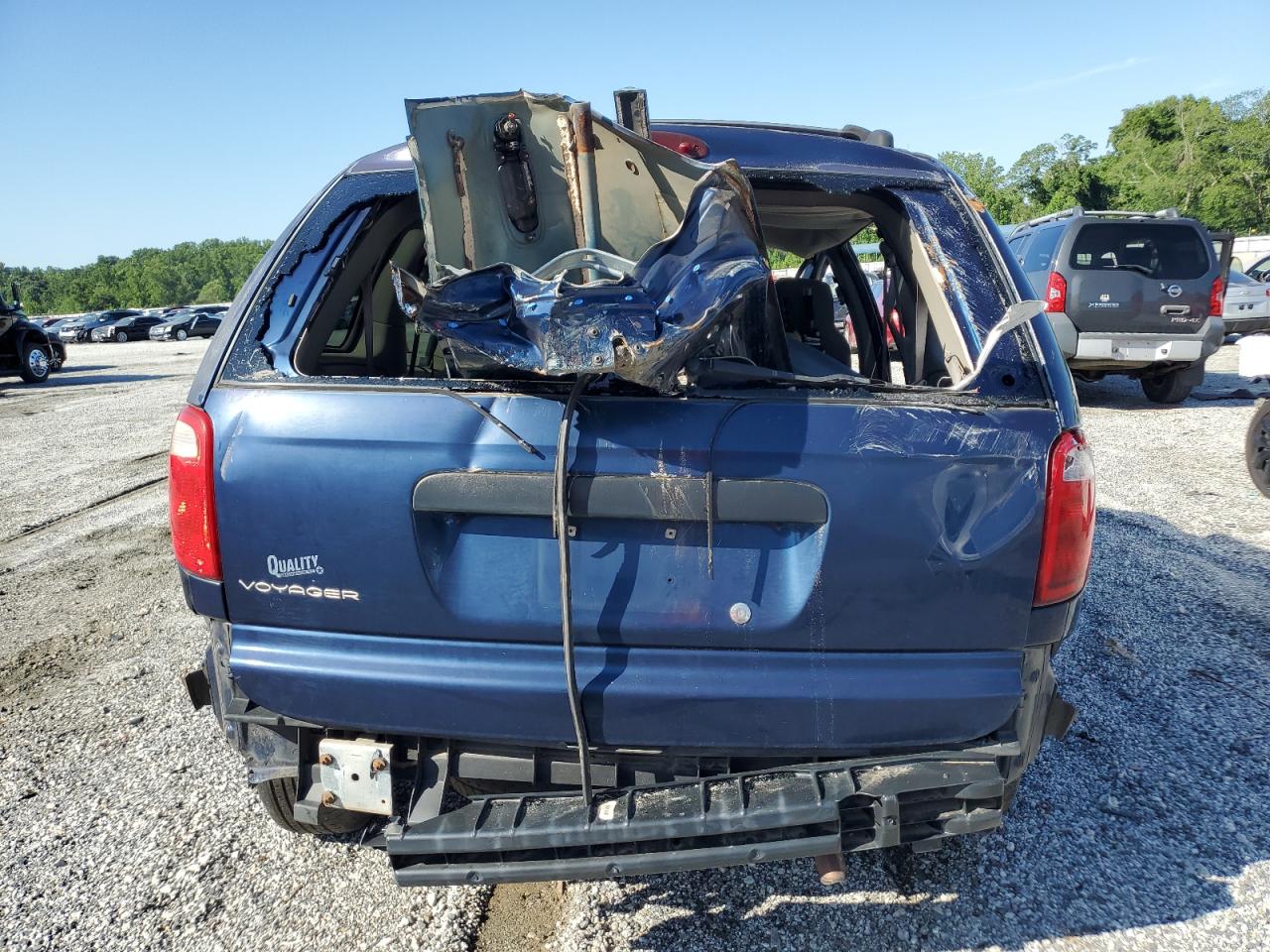 2001 Chrysler Voyager VIN: 1C4GJ25371B275512 Lot: 58913385