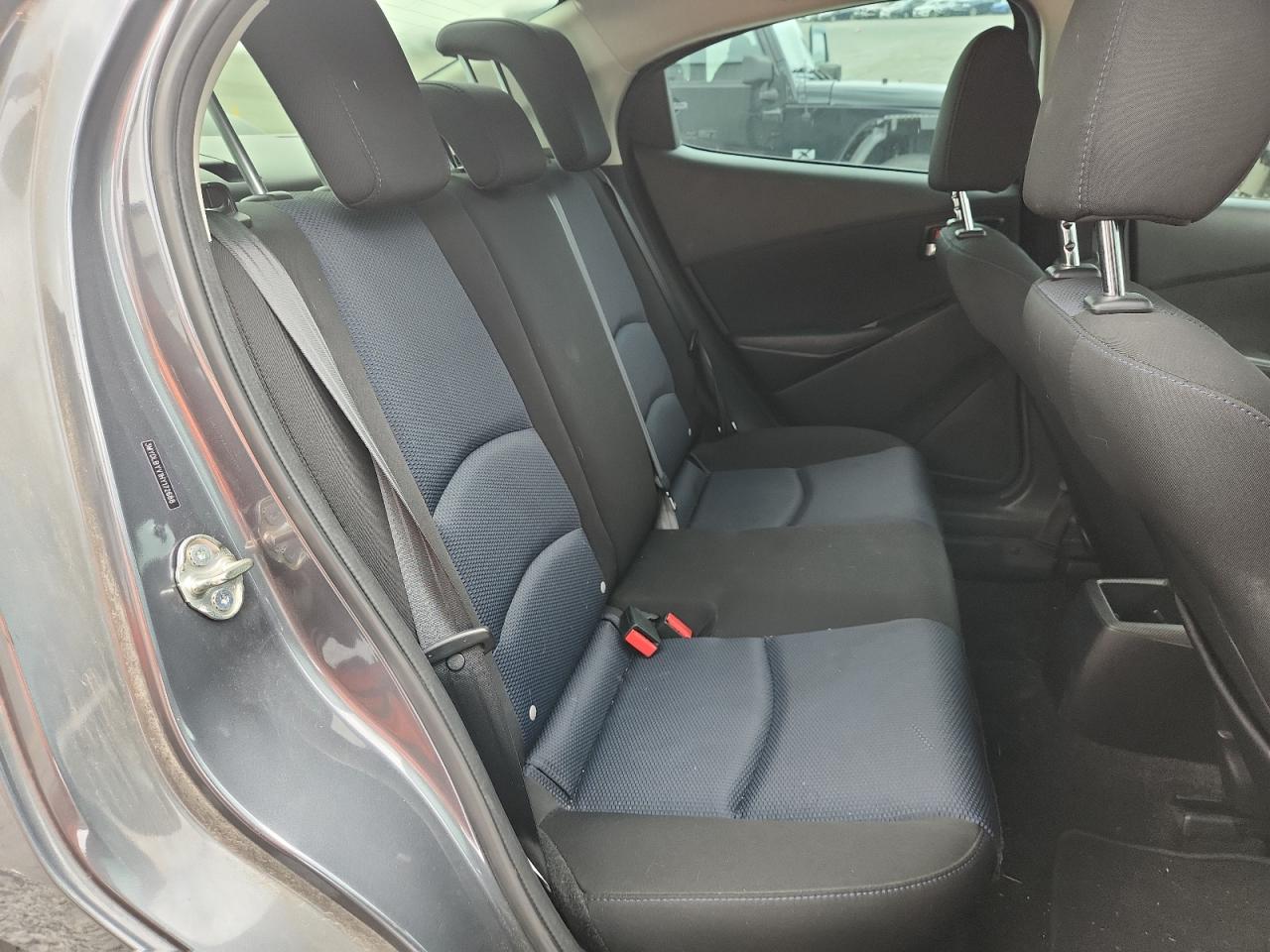 2017 Toyota Yaris Ia VIN: 3MYDLBYV1HY172688 Lot: 65588345