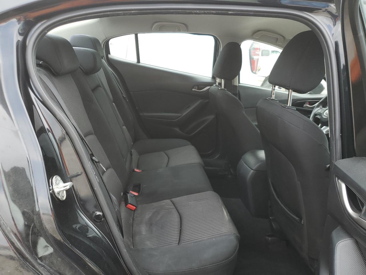 2016 Mazda 3 Sport VIN: JM1BM1U7XG1318755 Lot: 65056735