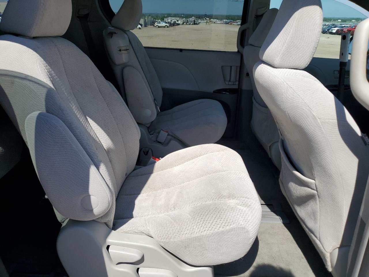 2011 Toyota Sienna Le VIN: 5TDKK3DC1BS159635 Lot: 64399445