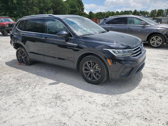 VOLKSWAGEN TIGUAN 2022 Черный