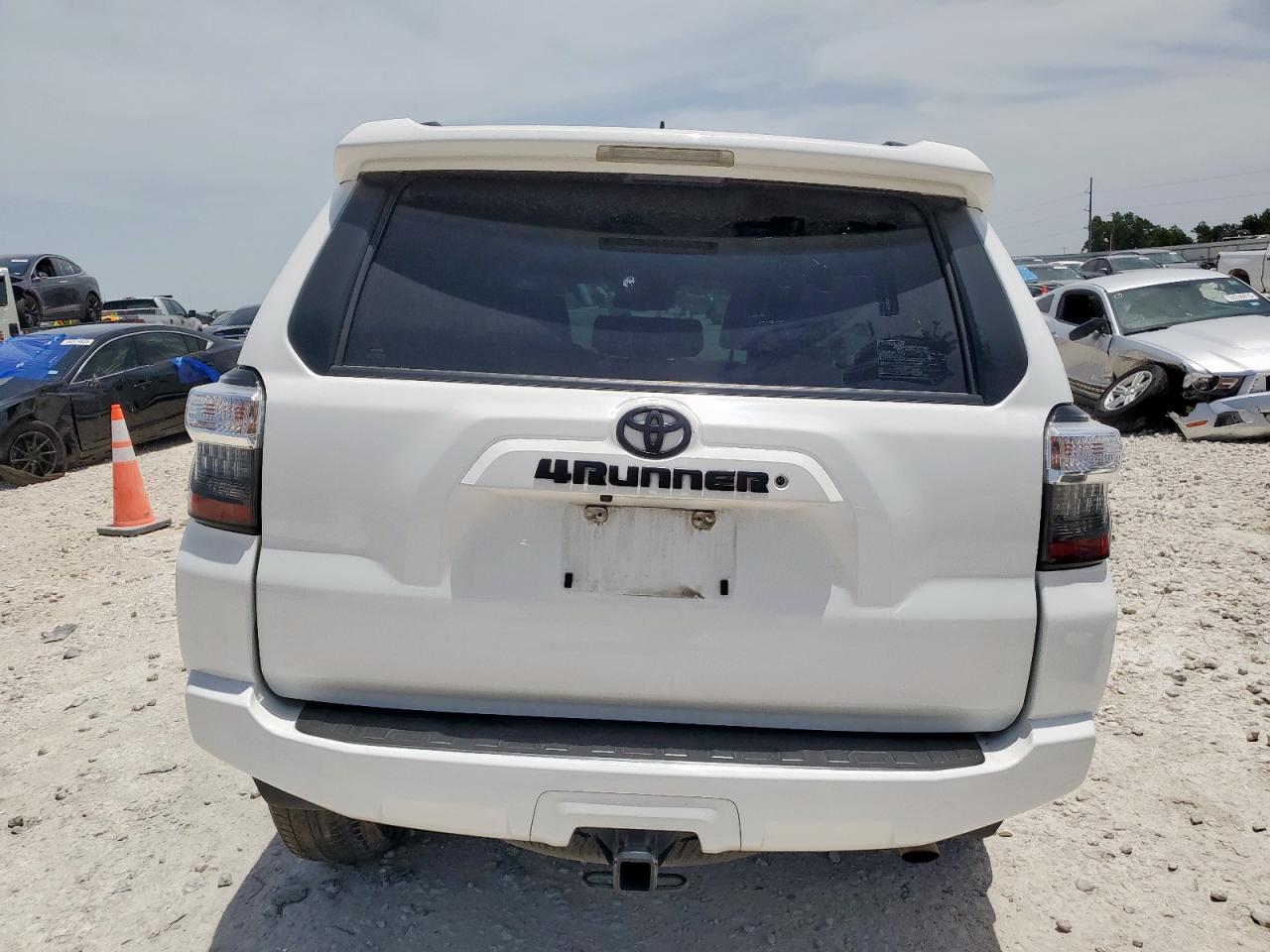 2021 Toyota 4Runner Sr5/Sr5 Premium VIN: JTEMU5JR1M5859795 Lot: 65183955