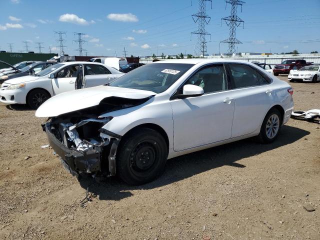  TOYOTA CAMRY 2017 Biały