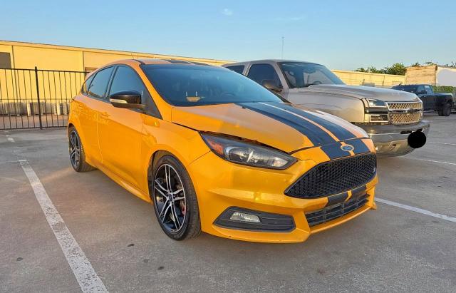 Hatchbacks FORD FOCUS 2016 Yellow