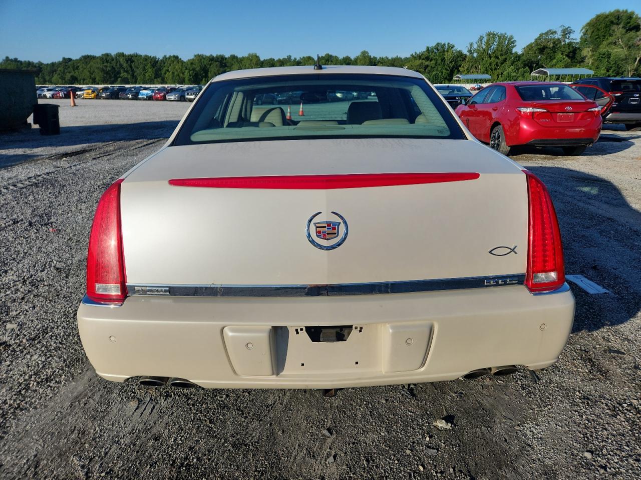 2008 Cadillac Dts VIN: 1G6KD57Y78U112064 Lot: 64545995