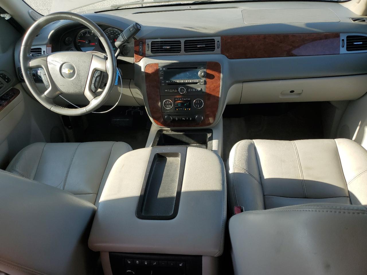 2014 Chevrolet Suburban K1500 Lt VIN: 1GNSKJE79ER194228 Lot: 63344715