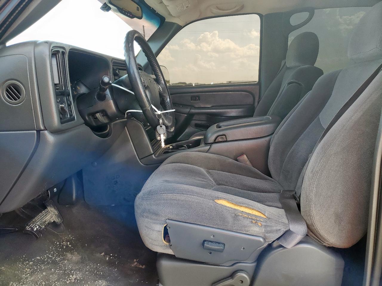 2005 GMC New Sierra C1500 VIN: 2GTEC13T551367139 Lot: 64960935