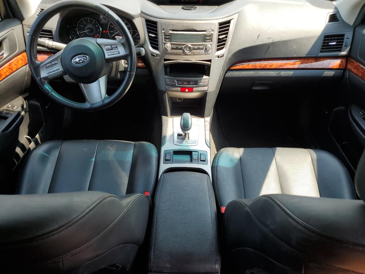 2011 Subaru Outback 3.6R Limited VIN: 4S4BRDJC6B2433081 Lot: 64647345